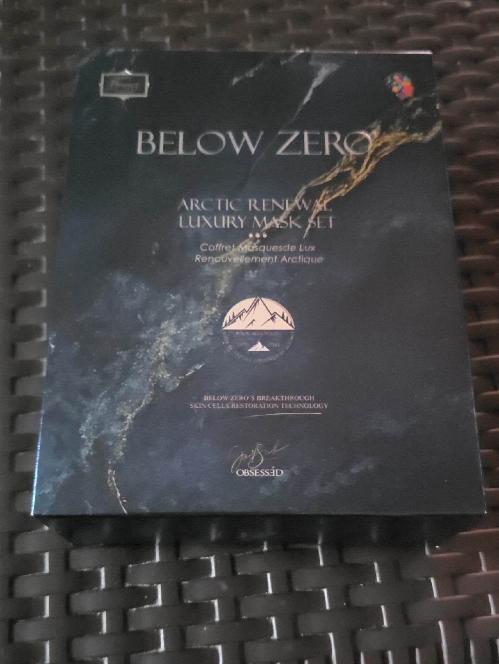 Below Zero Arctic Renewal Luxury 6 Mask Set